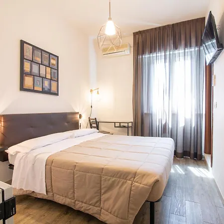Liliana Hotel 3*