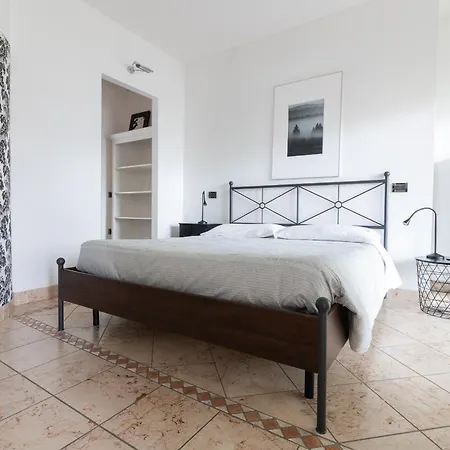 Liliana Hotel 3*