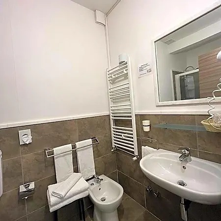 Liliana Hotel