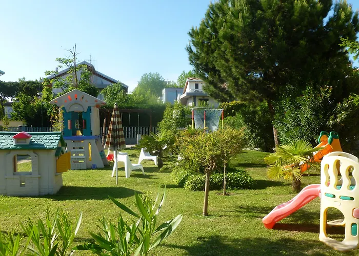 莉莉安娜别墅酒店